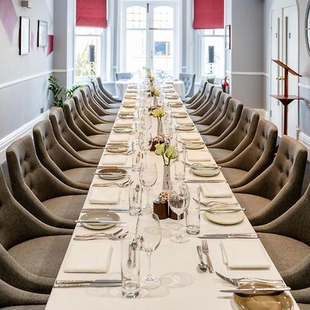 The Seaview Hotel And Restaurant 외부 사진