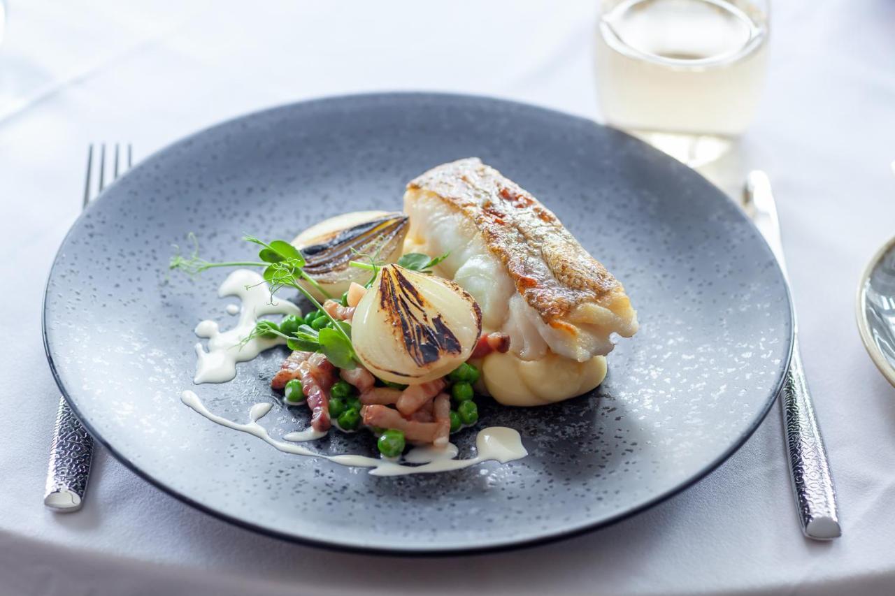 The Seaview Hotel And Restaurant 외부 사진