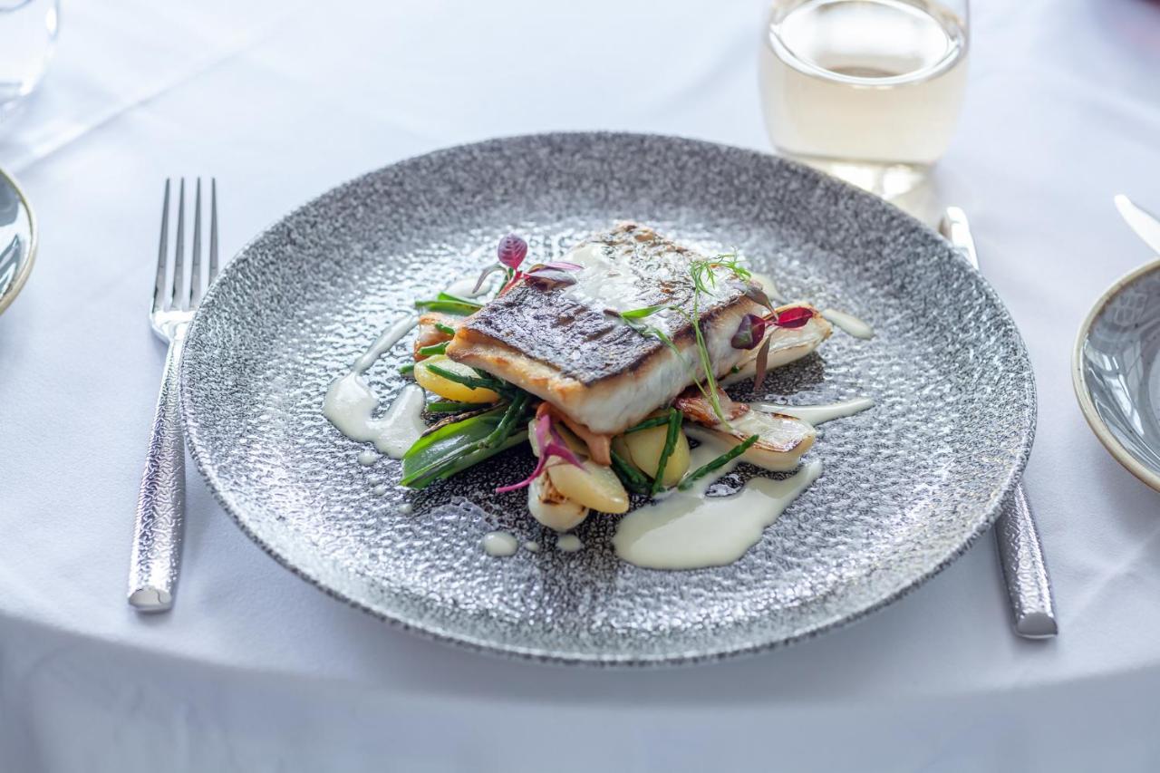 The Seaview Hotel And Restaurant 외부 사진
