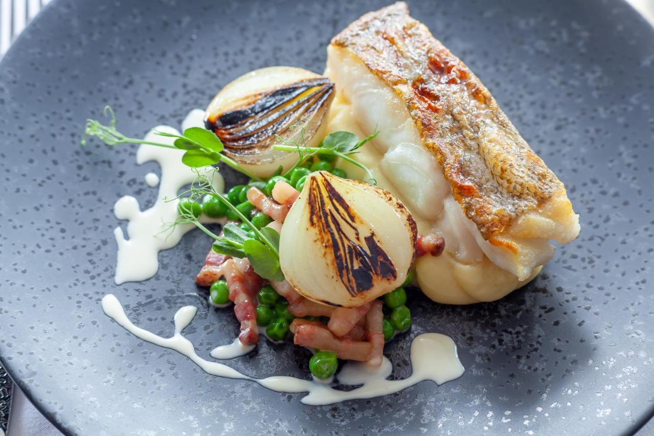 The Seaview Hotel And Restaurant 외부 사진