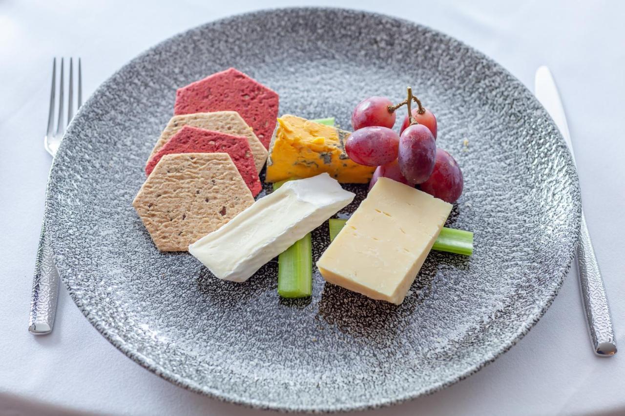 The Seaview Hotel And Restaurant 외부 사진
