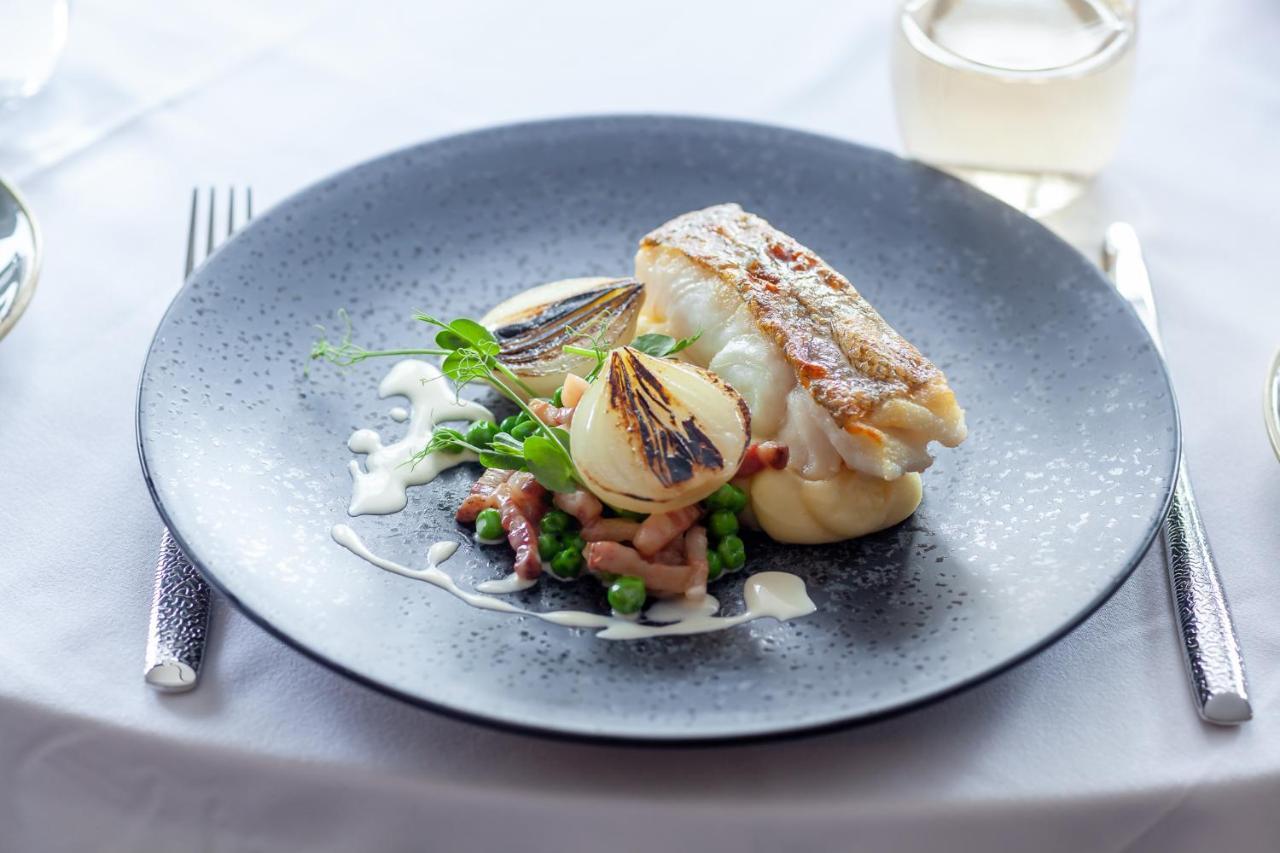 The Seaview Hotel And Restaurant 외부 사진