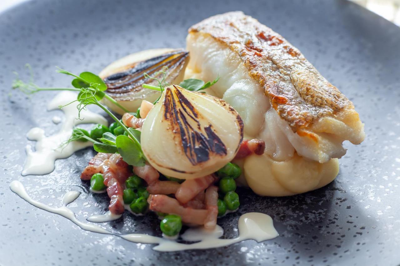 The Seaview Hotel And Restaurant 외부 사진