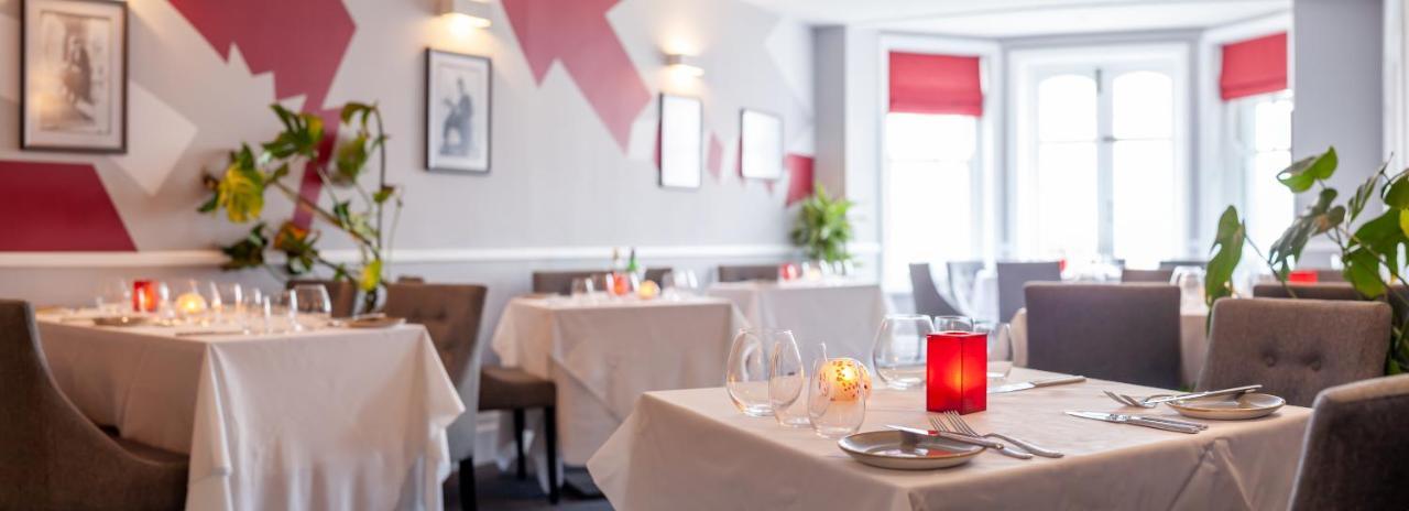 The Seaview Hotel And Restaurant 외부 사진