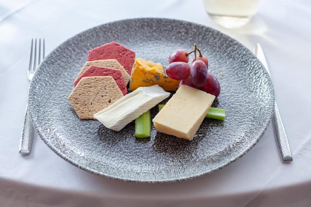 The Seaview Hotel And Restaurant 외부 사진