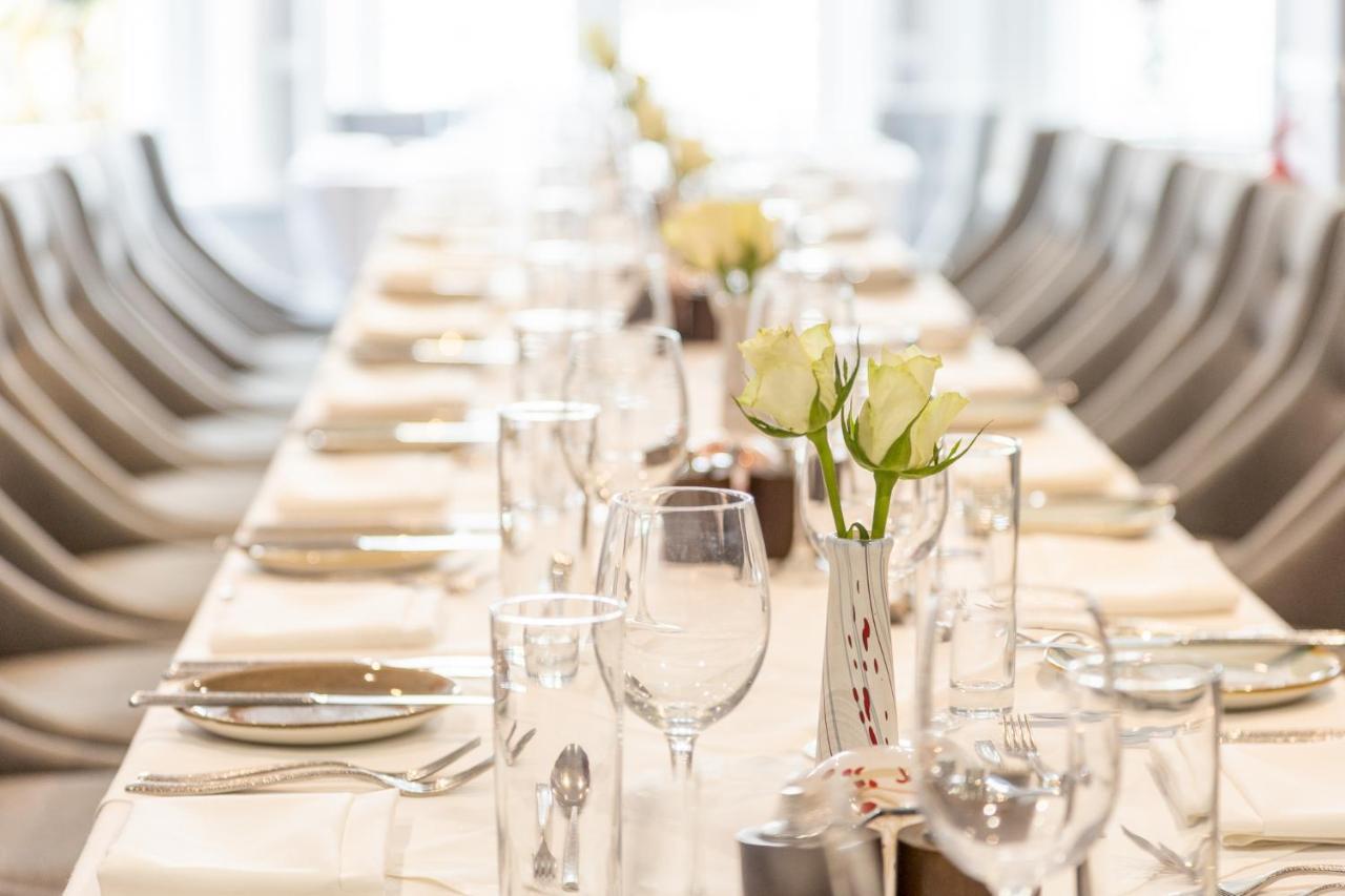 The Seaview Hotel And Restaurant 외부 사진